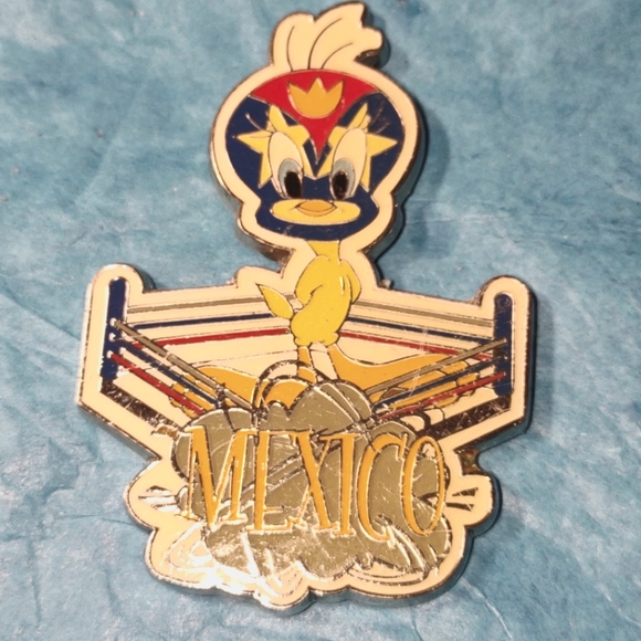 Tweety Bird Vintage Mexico Wrestling Magnet
